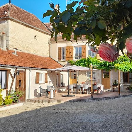 Aux Sources De Ouanne Exterior foto