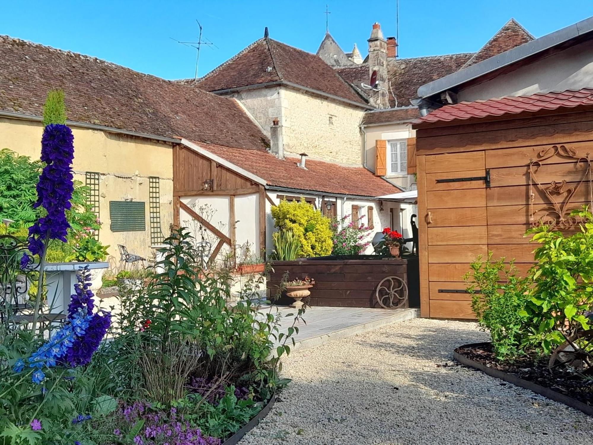 Aux Sources De Ouanne Exterior foto
